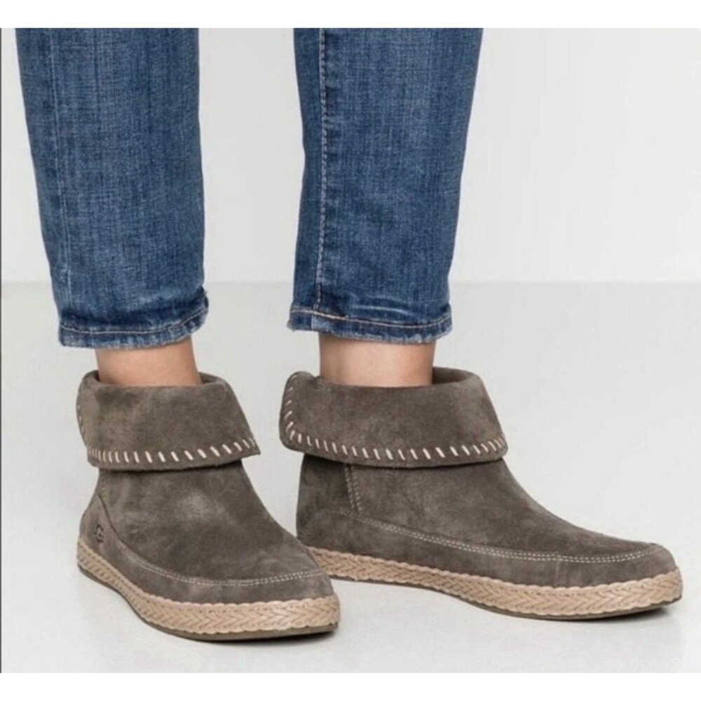 UGG Varney Casual Boots US Sz 9.5 Slate Gray Suede Braided Sole Fold Over Cuff